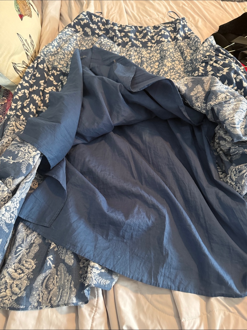 Lauren Ralph Lauren Blue and White Floral Maxi Skirt - Picture 5 of 6